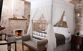 Hanna Koumi Boutique Hotel